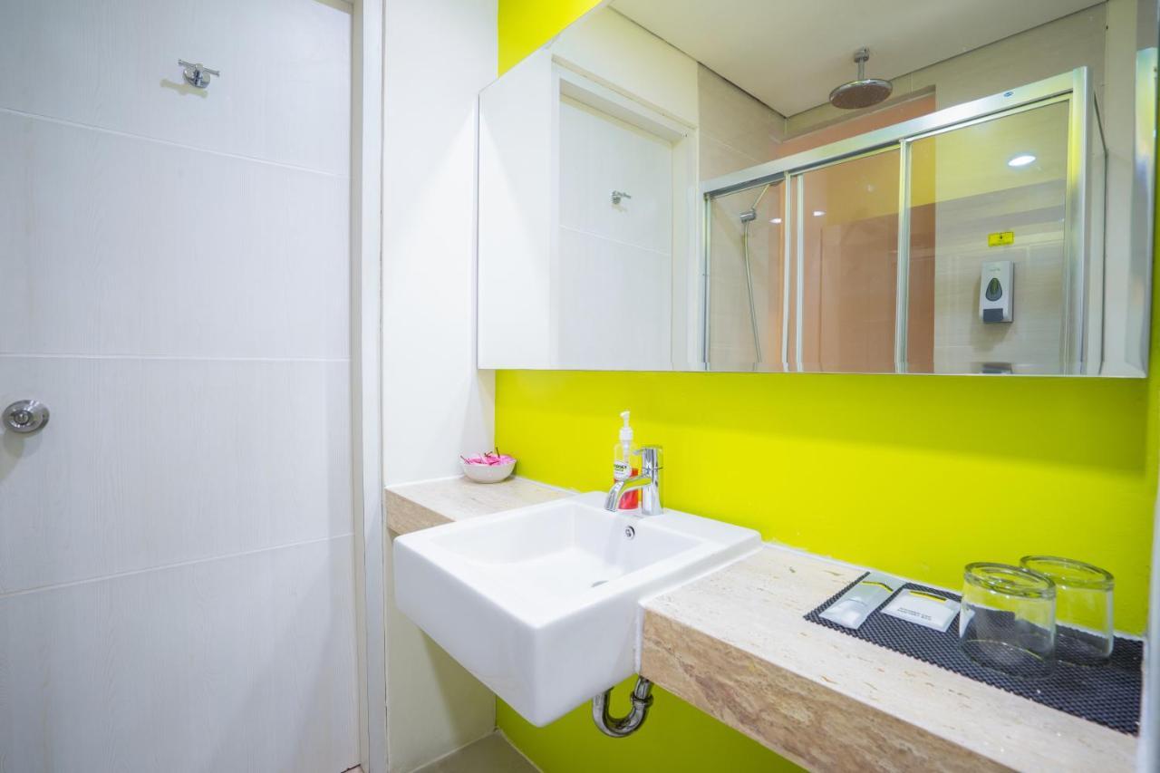 Maxonehotels.Com At Vivo Palembang Kültér fotó